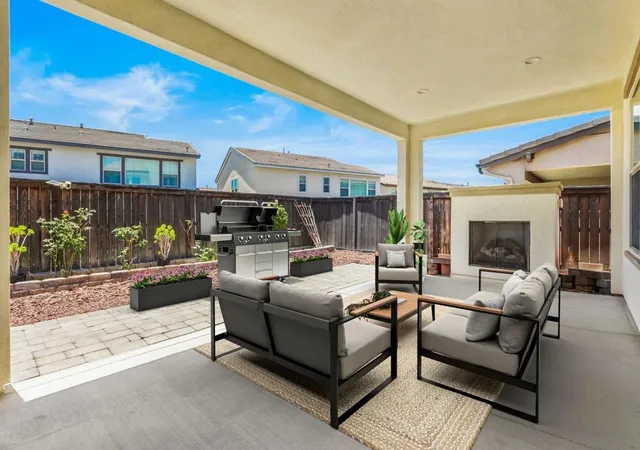 Photo 2 of Single family home for sale at 1138 Camino Levante, Chula Vista, CA 91913 | MLS# 260021107SD | Listing updated on 2026-10-09