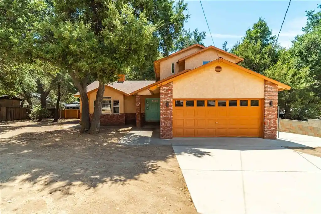Photo 1 of Sale Pending at 15942 Calle Hermosa, Green Valley, CA 91390 | MLS# SR26188660 | Listing updated on 2026-10-27