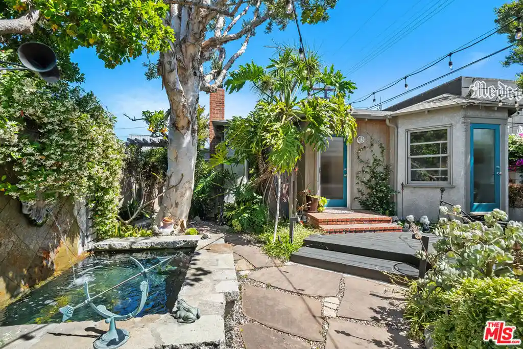 Photo 1 of Single family home for sale at 1216 Elm St, Los Angeles, CA 90291 | MLS# 26900677 | Listing updated on 2026-10-29