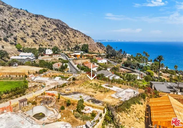Photo 4 of Land for sale at 20414 Roca Chica Dr, Malibu, CA 90265 | MLS# 26870609 | Listing updated on 2026-09-23