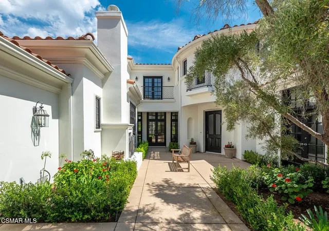 Photo 4 of Single family home for sale at 3039 Faringford Rd, Thousand Oaks, CA 91361 | MLS# 226004109 | Listing updated on 2026-10-05