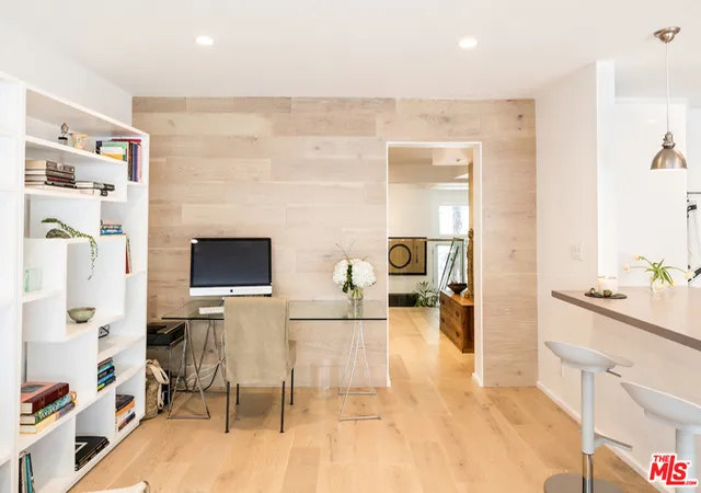 Photo 3 of Condo for sale at 13050 Mindanao Wy #6, Marina Del Rey, CA 90292 | MLS# 26885401 | Listing updated on 2026-09-25