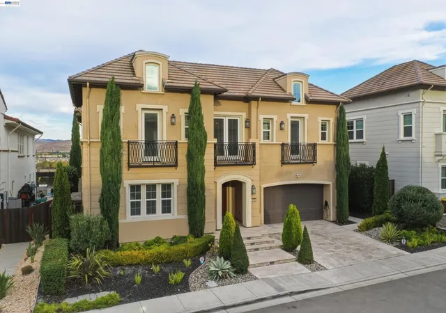 Photo 1 of Mansion for sale at 2049 Elderberry Dr, San Ramon, CA 94582 | MLS# 41146515 | Listing updated on 2026-10-05
