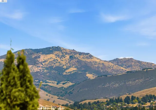 Photo 3 of Mansion for sale at 2049 Elderberry Dr, San Ramon, CA 94582 | MLS# 41146515 | Listing updated on 2026-10-05