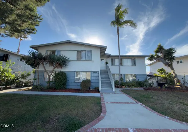 Multi family home for sale at 2859 Hickory Pl, Costa Mesa, CA 92626 | MLS# V1-38449