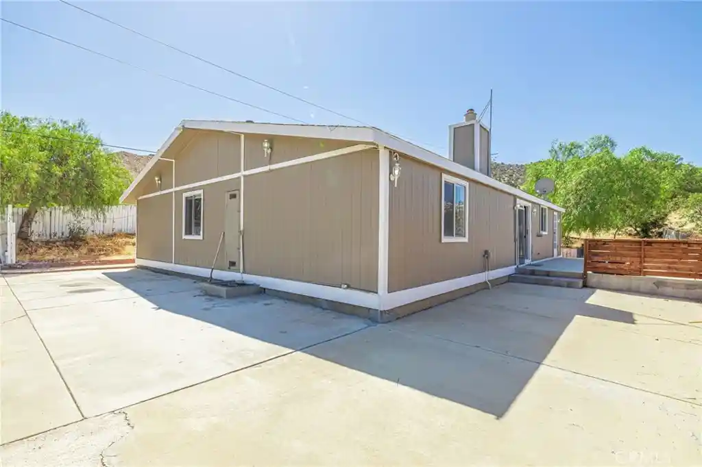Single family home for sale at 510 E Soledad Pass, Palmdale, CA 93550 | MLS# SR26188945