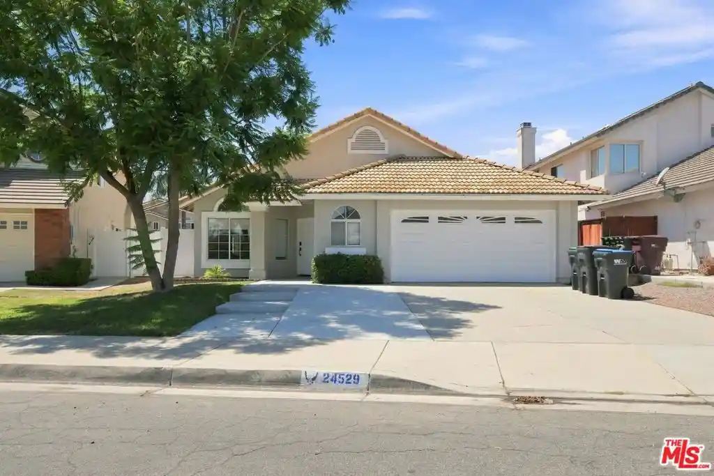 Photo 1 of Sale Pending at 24529 Ridgewood Dr, Murrieta, CA 92562 | MLS# 26902915 | Listing updated on 2026-10-15