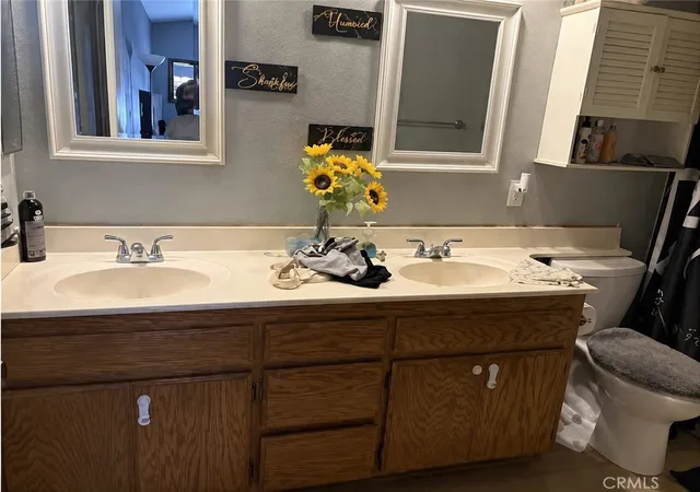 Photo 4 of Single family home for sale at 2737 La Vida Dr, Lancaster, CA 93535 | MLS# PW26188966 | Listing updated on 2026-09-22