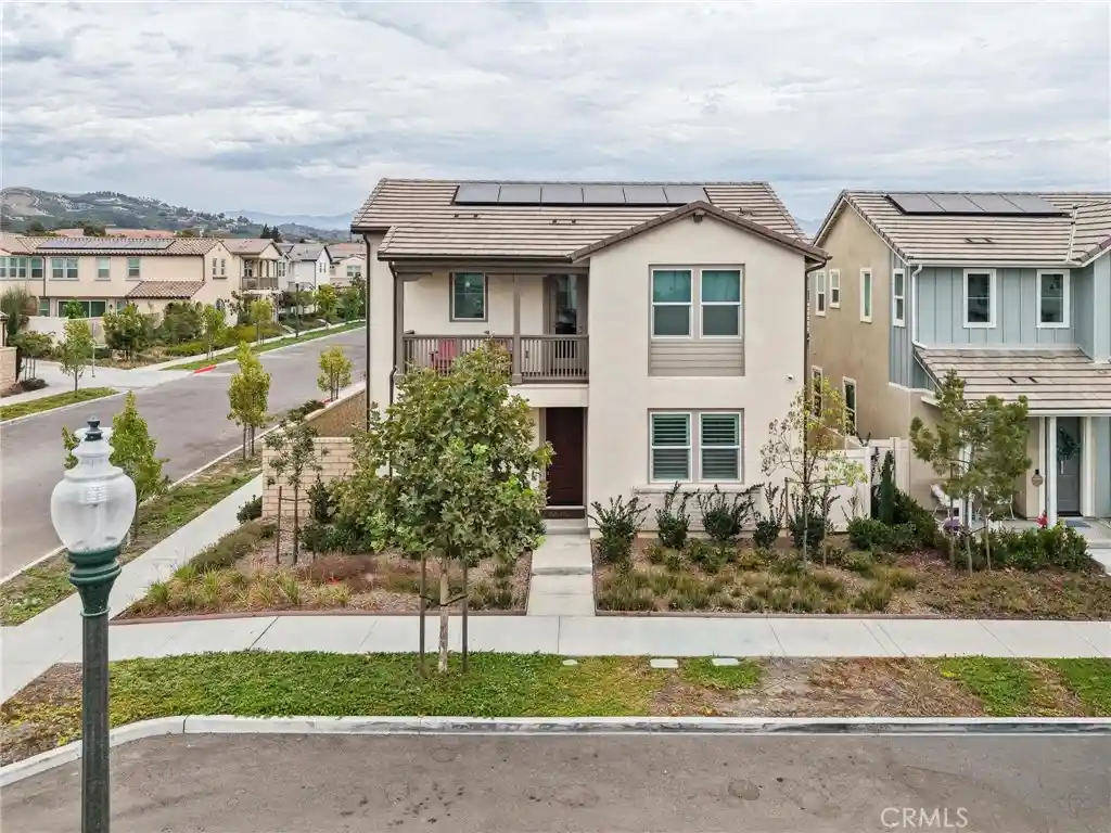 Single family home for sale at 164 S Nevada Ave, Ventura, CA 93004 | MLS# SR26187336