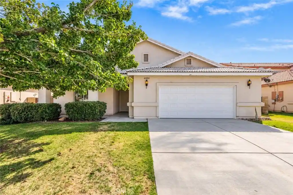 Photo 1 of Single family home for sale at 43934 Amy Ct, Lancaster, CA 93535 | MLS# SR26188108 | Listing updated on 2026-10-21