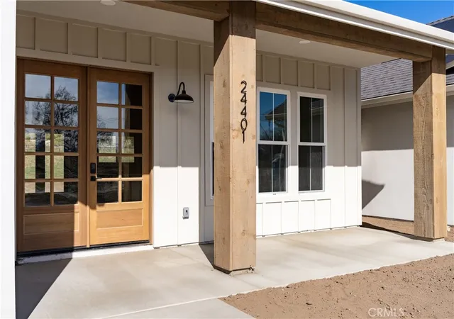 Photo 4 of Single family home for sale at 24401 Oaktree Ct, Tehachapi, CA 93561 | MLS# SR26189067 | Listing updated on 2026-09-24