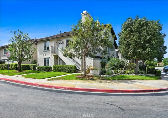 Photo 1 of Condo for sale at 141 Oxford, Irvine, CA 92612 | MLS# OC26188877 | Listing updated on 2026-10-02