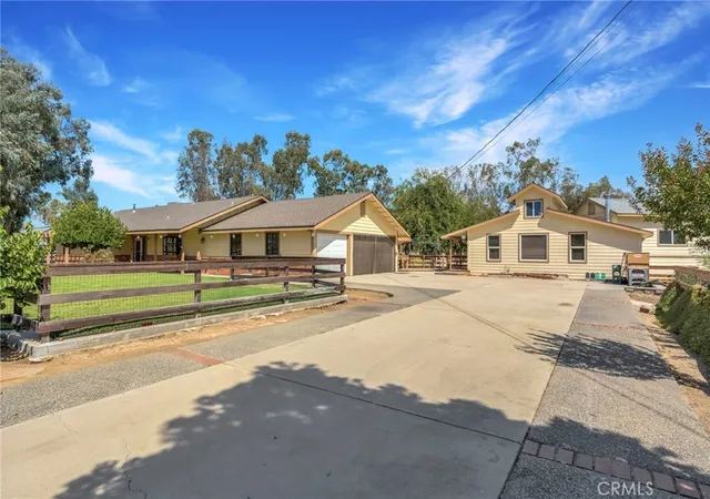 Single family home for sale at 31031 Donald, Madera, CA 93636 | MLS# FR26189081