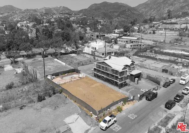 Photo 1 of Land for sale at 1115 Via De La Paz, Los Angeles, CA 90272 | MLS# 26905379 | Listing updated on 2026-10-09