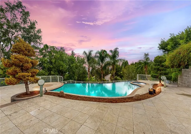 Photo 3 of Sale Pending at 742 Greenridge, La Canada Flintridge, CA 91011 | MLS# CV26188963 | Listing updated on 2026-10-02