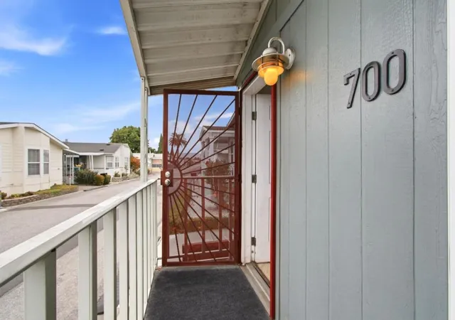 Photo 4 of Manufactured home for sale at 1085 Tasman Dr #700, Sunnyvale, CA 94089 | MLS# ML82059391 | Listing updated on 2026-09-20