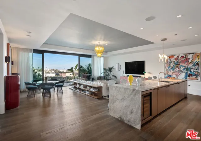 Listing Photo 5 - Condo for sale in building located at 8420 W Sunset Blvd, West Hollywood, CA 90069 - Unit #504