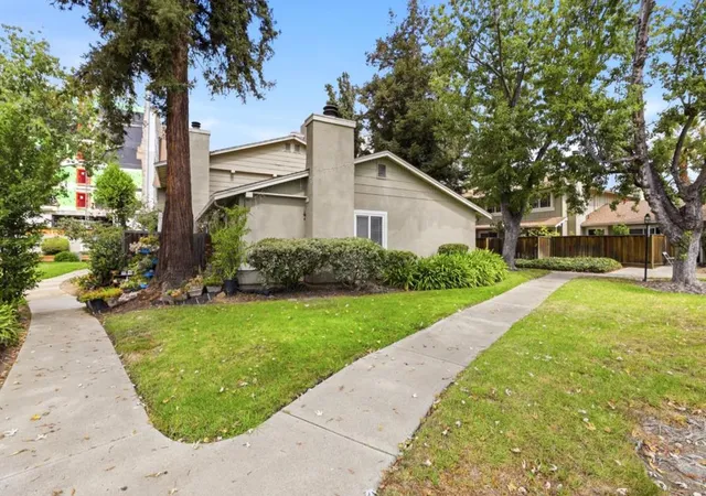 Photo 4 of Condo for sale at 2937 Rose Ave, San Jose, CA 95127 | MLS# ML82059404 | Listing updated on 2026-09-17