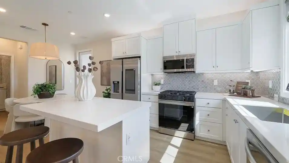 Photo 1 of Condo for sale at 2177 Aneto Wy, Santa Paula, CA 93060 | MLS# OC26189218 | Listing updated on 2026-10-23