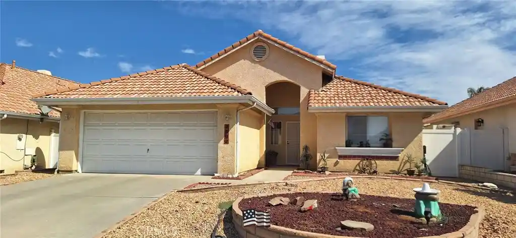 Photo 1 of Single family home for sale at 2582 Alegre, Hemet, CA 92545 | MLS# SW26189282 | Listing updated on 2026-10-24