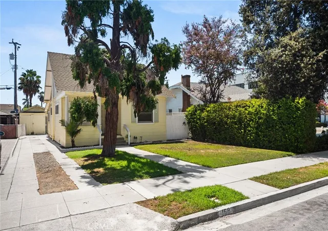 Photo 2 of Sale Pending at 168 W Orange St, Covina, CA 91723 | MLS# CV26189159 | Listing updated on 2026-09-25