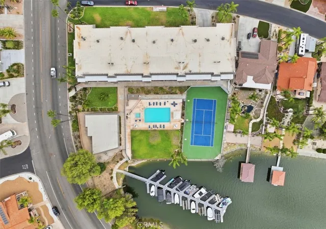 Listing Photo 5 - Condo for sale in building located at 22570 Bass Pl, Canyon Lake, CA 92587 - Unit #1