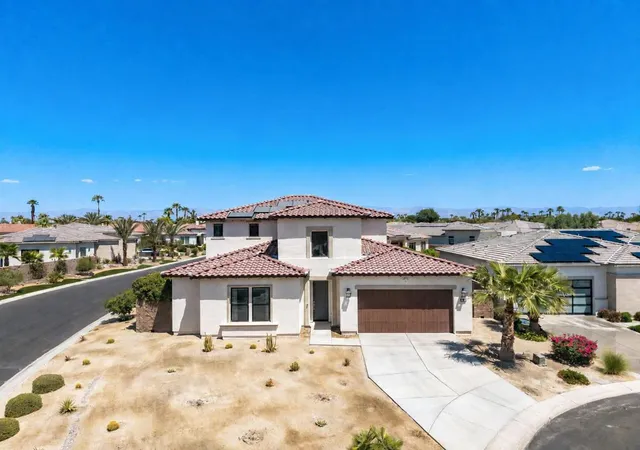 Photo 2 of Single family home for sale at 80270 Stone Creek Ct, La Quinta, CA 92253 | MLS# 219151953DA | Listing updated on 2026-09-29