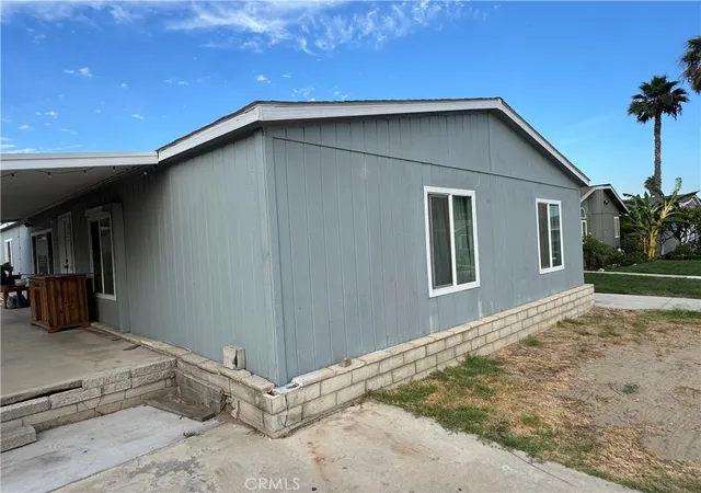 Photo 3 of Manufactured home for sale at 5800 Hammer Ave #595, Eastvale, CA 91752 | MLS# DW26182320 | Listing updated on 2026-08-31