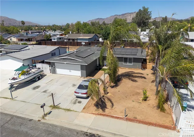 Photo 2 of Single family home for sale at 24150 Groven Ln, Moreno Valley, CA 92557 | MLS# IG26189436 | Listing updated on 2026-10-10