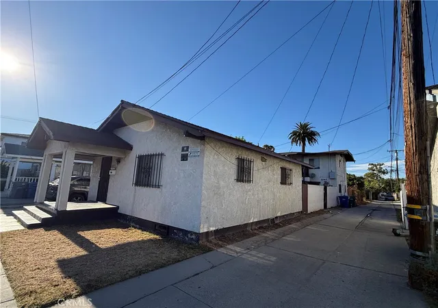 Photo 3 of Single family home for sale at 1045 E New York, Long Beach, CA 90813 | MLS# PW26189446 | Listing updated on 2026-09-15