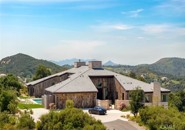 Photo 1 of Mansion for sale at 3121 Old Topanga Canyon Rd, Calabasas, CA 90290 | MLS# GD26189482 | Listing updated on 2026-08-31