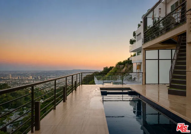 Photo 1 of Mansion for sale at 2189 Sunset Plaza Dr, Los Angeles, CA 90069 | MLS# 26901741 | Listing updated on 2026-10-27