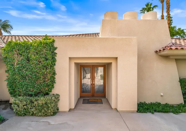 Photo 3 of Condo for sale at 51 Kavenish Dr, Rancho Mirage, CA 92270 | MLS# 219151958DA | Listing updated on 2026-10-08