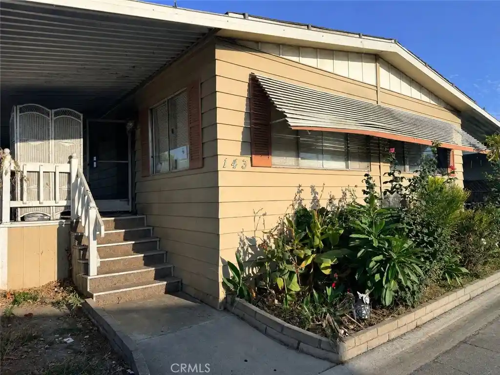 Photo 1 of Manufactured home for sale at 3595 Santa Fe Ave #143, Long Beach, CA 90810 | MLS# PW26189292 | Listing updated on 2026-10-14