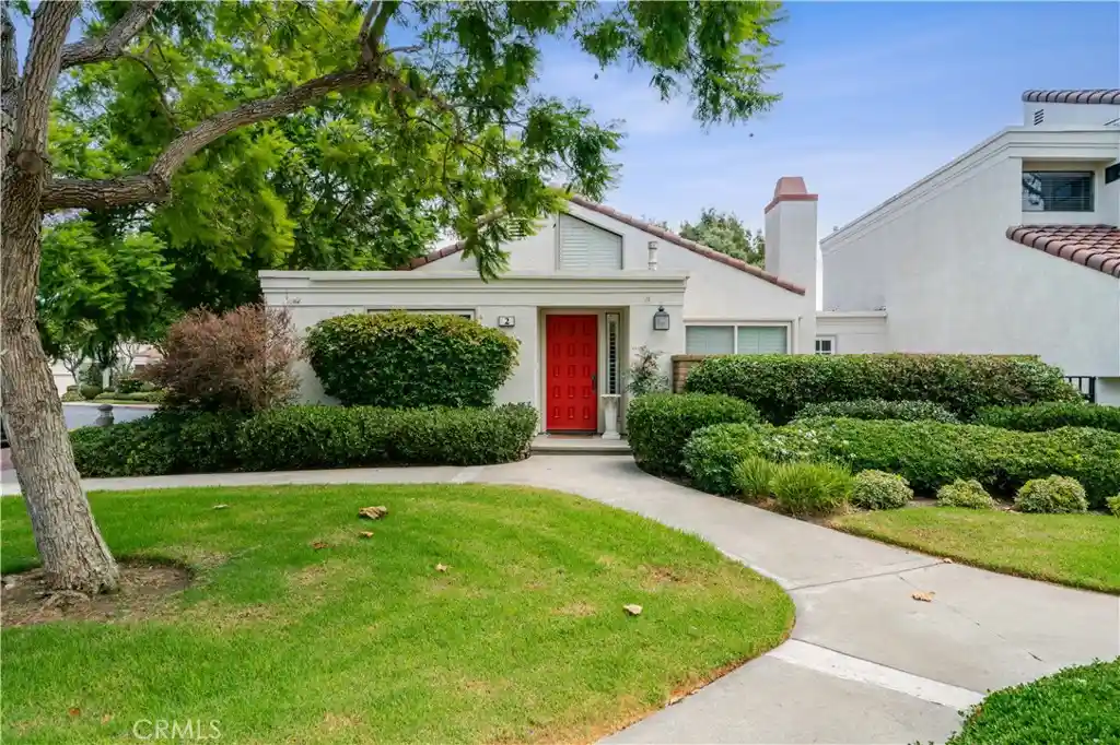 Townhouse for sale at 2 Morena #4, Irvine, CA 92612 | MLS# OC26186730