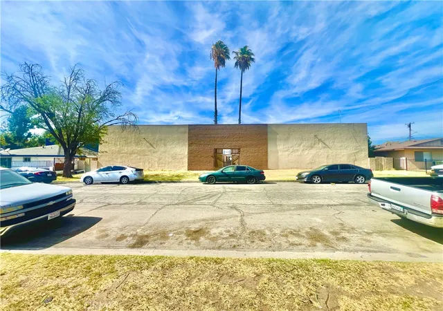 Photo 3 of Multi family home for sale at 242 W Jackson, Rialto, CA 92376 | MLS# TR26189541 | Listing updated on 2026-08-31