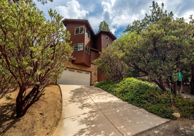 Photo 3 of Single family home for sale at 55370 Silver Tip Ln, Idyllwild, CA 92549 | MLS# 219151963PS | Listing updated on 2026-10-02