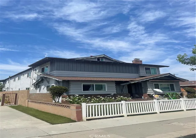 Multi family home for sale at 8981 Hildreth Ave, South Gate, CA 90280 | MLS# DW26188832