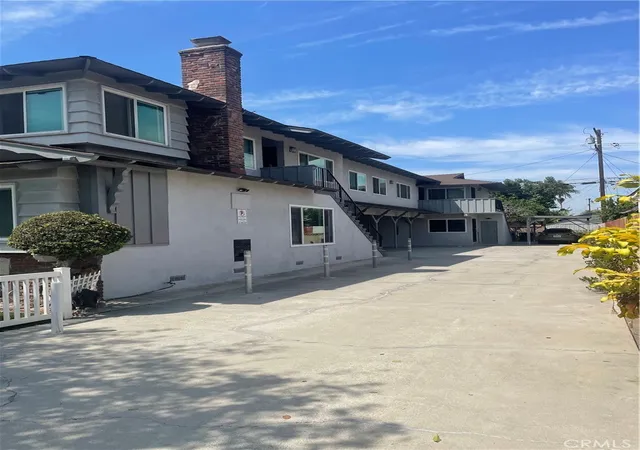 Photo 3 of Multi family home for sale at 8981 Hildreth Ave, South Gate, CA 90280 | MLS# DW26188832 | Listing updated on 2026-09-13