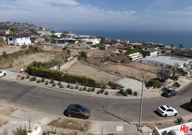 Photo 3 of Land for sale at 3718 Seahorn Dr, Malibu, CA 90265 | MLS# 26876271 | Listing updated on 2026-09-24