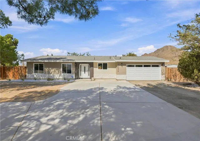 Photo 2 of Single family home for sale at 16070 Winnebago, Apple Valley, CA 92307 | MLS# HD26185817 | Listing updated on 2026-09-26