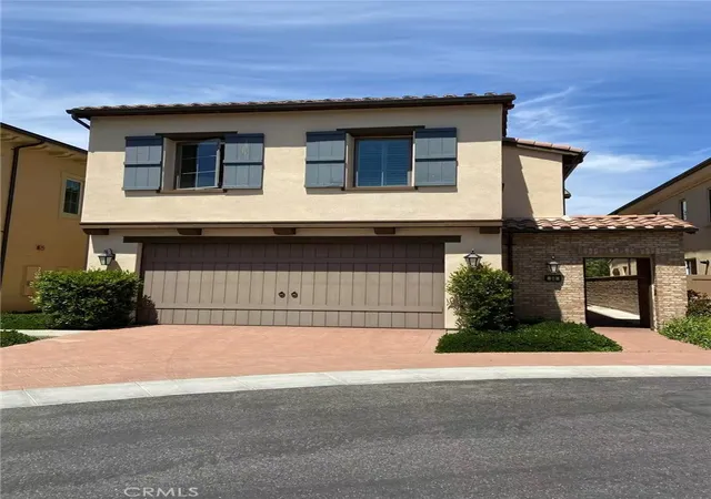 Listing Photo 1 - Condo for sale in building located at 59 Farmhand, Irvine, CA 92602