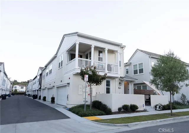 Condo for sale at 4078 Summer Way, Corona, CA 92883 | MLS# IG26189624