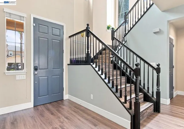 Photo 3 of Single family home for sale at 1172 Pimento Dr, Brentwood, CA 94513 | MLS# 41146633 | Listing updated on 2026-10-06
