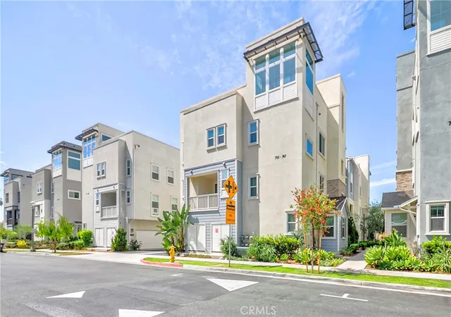 Photo 2 of Condo for sale at 755 S Mosaic St, Anaheim, CA 92805 | MLS# PW26189696 | Listing updated on 2026-10-11