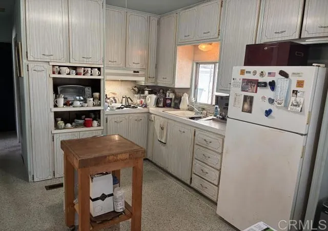 Photo 3 of Sale Pending at 245 W Bobier Dr #72, Vista, CA 92083 | MLS# NDP2608155 | Listing updated on 2026-09-26