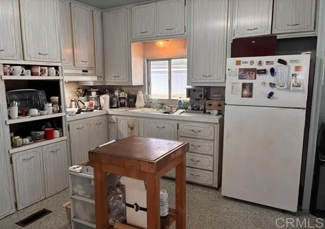 Photo 3 of Sale Pending at 245 W Bobier Dr #72, Vista, CA 92083 | MLS# NDP2608155 | Listing updated on 2026-09-26