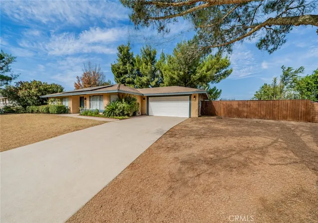 Photo 3 of Single family home for sale at 37365 96th E, Littlerock, CA 93543 | MLS# IV26189682 | Listing updated on 2026-09-13