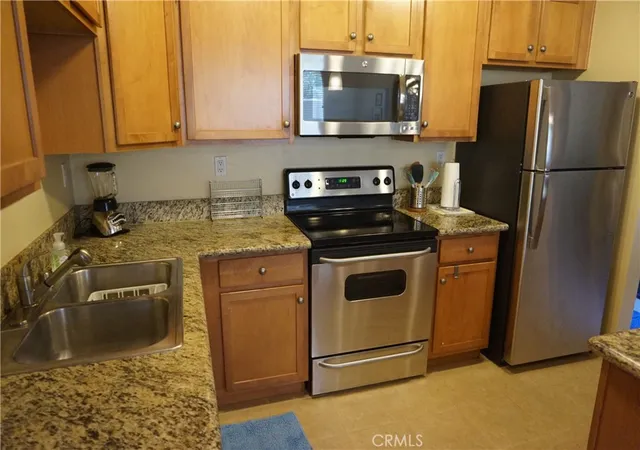 Listing Photo 3 - Condo for sale in building located at 4501 Collwood, San Diego, CA 92115