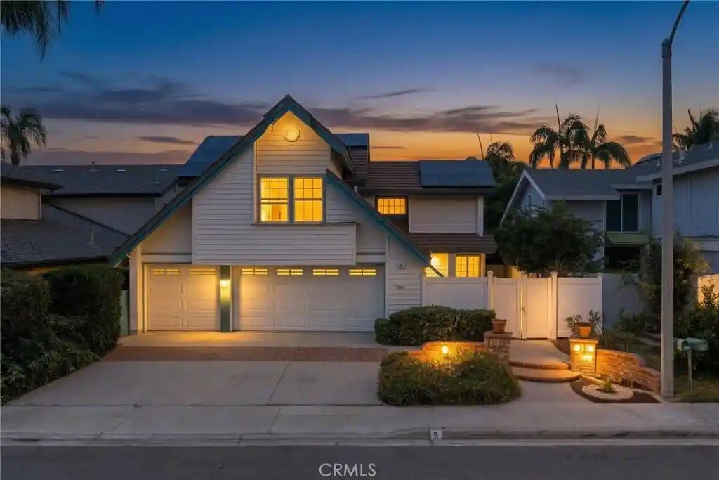 Photo 1 of Single family home for sale at 5 Taylor, Irvine, CA 92620 | MLS# WS26177139 | Listing updated on 2026-10-16